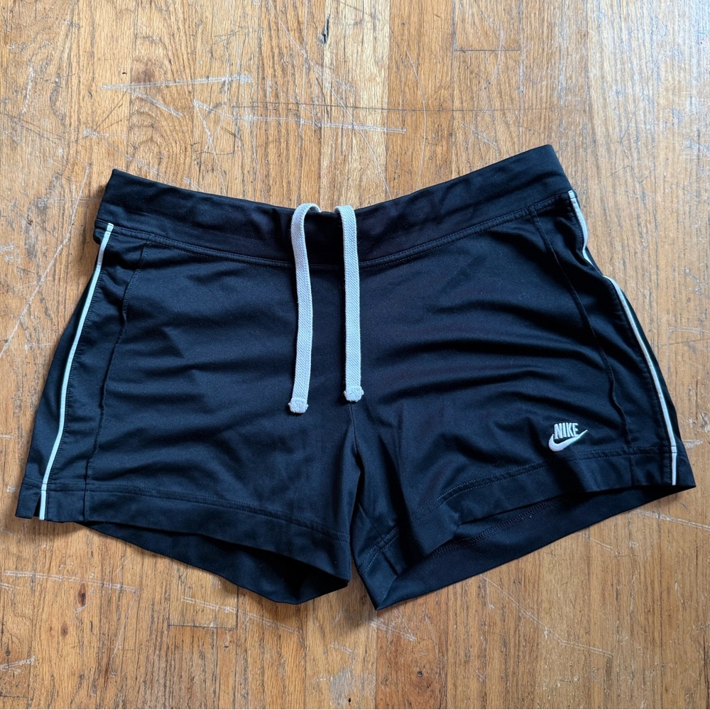 Nike black shorts Sz medium